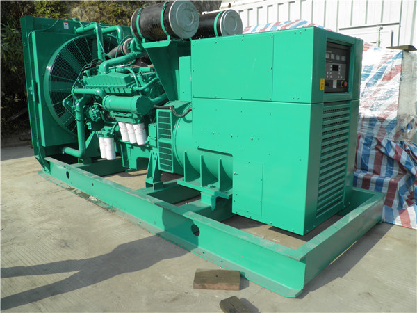 济阳出租发电机 发电机组厂家：柴油发电机组的控制屏的作用是什么？