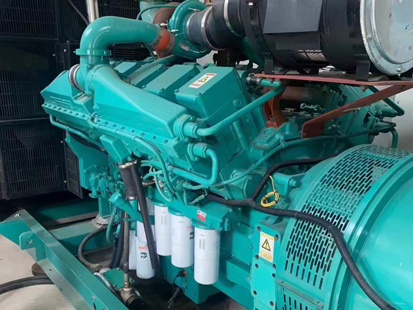 济阳更换100kW柴油发电机组机油时，需要注意哪些事项？